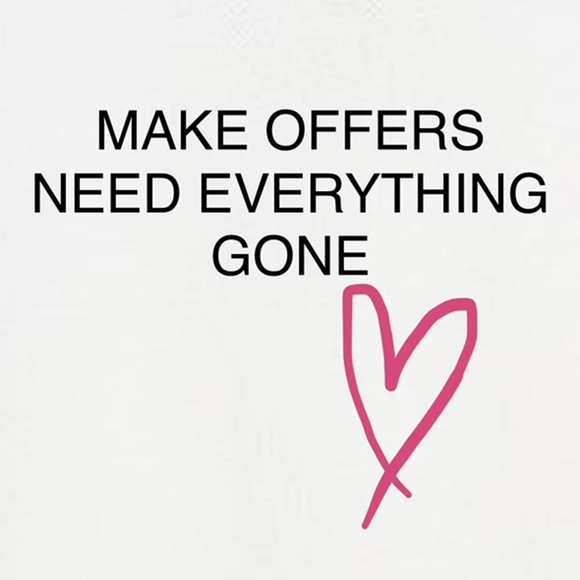 Will take all offers on the majority of my closet, need to clear everything out - Picture 1 of 1